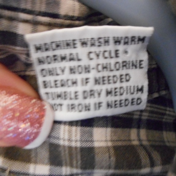 Levi's red tab 100% cotton button frontPlaid shirt - Picture 5 of 7